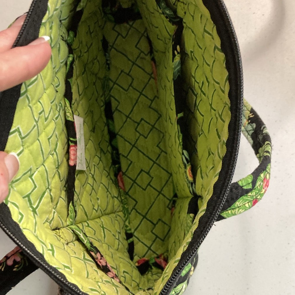 Vera Bradley Fabric Front Pocket Shoulder Bag EXCELLENT CONDITION - Picture 8 of 9